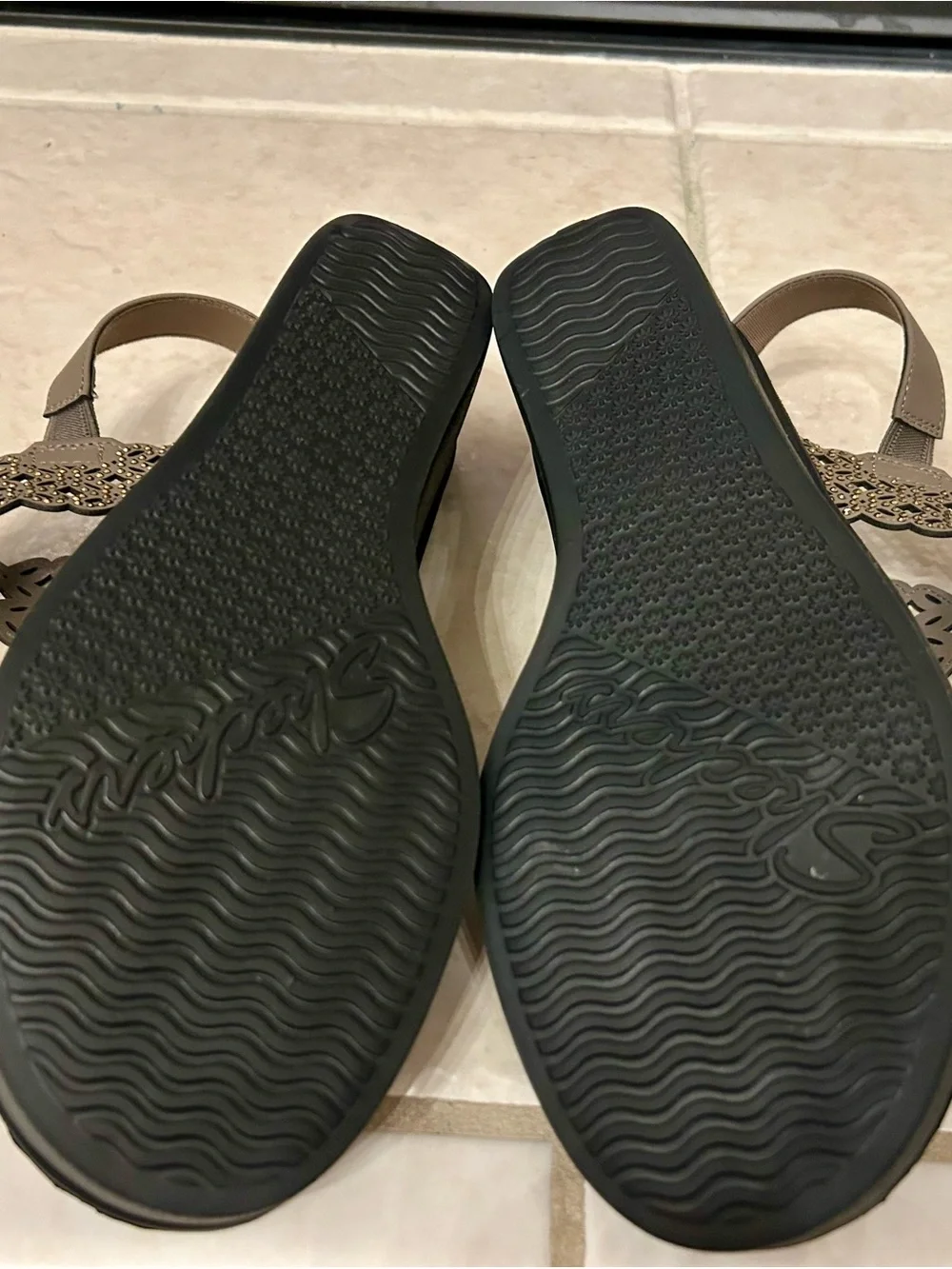New Taupe Skechers Rumble On Sassy Dayz Wedge slip on sandals